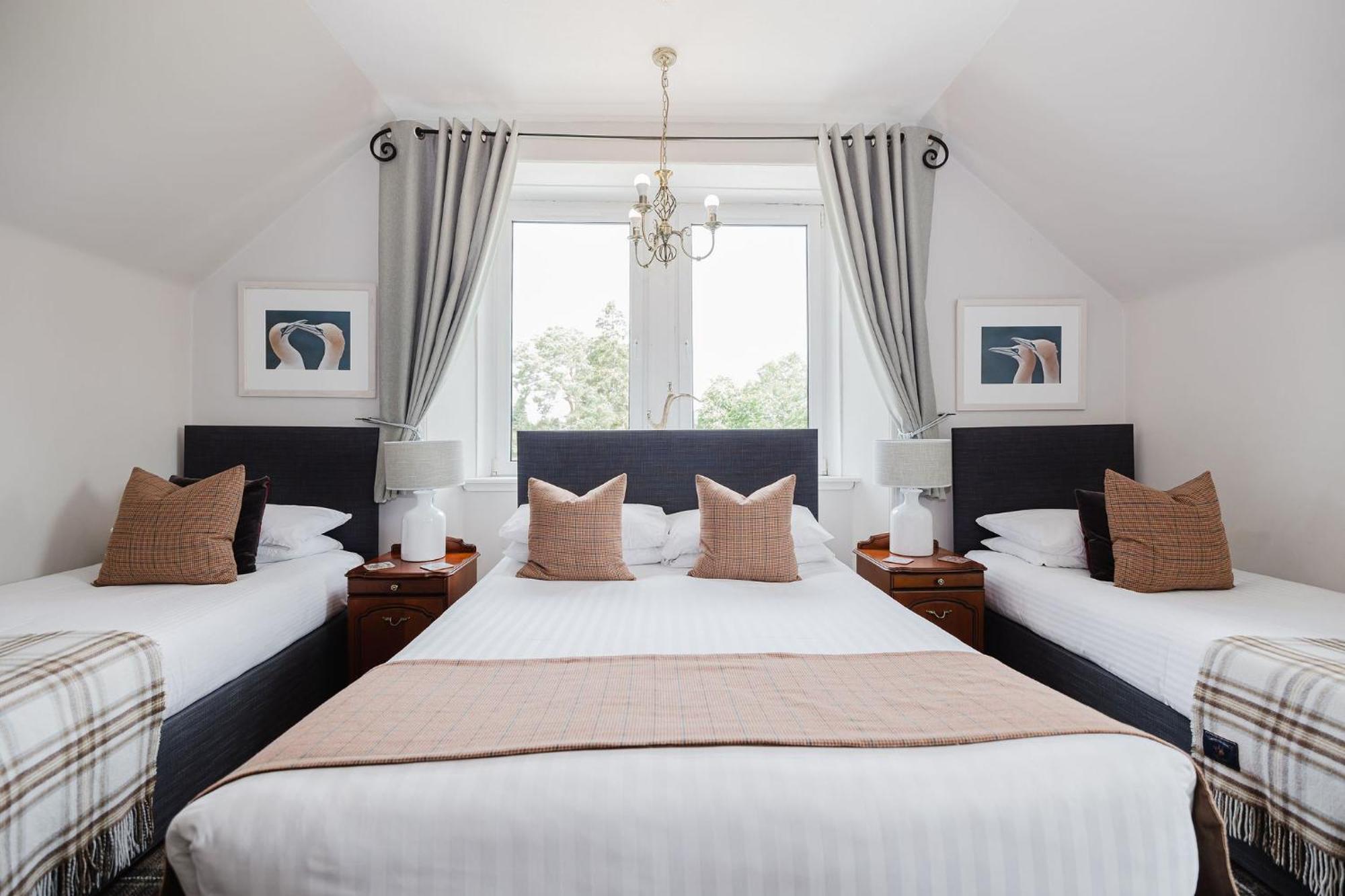 Whitebridge Hotel Buitenkant foto