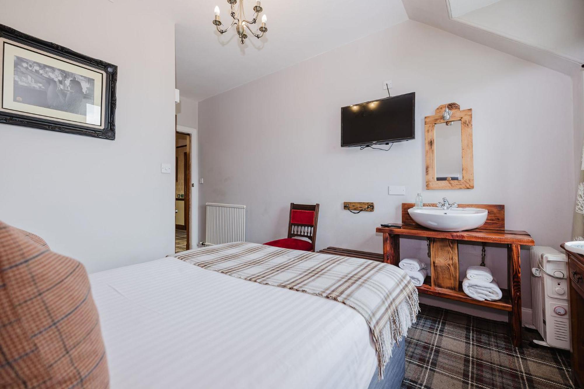 Whitebridge Hotel Buitenkant foto